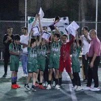 باشگاه و مدرسه فوتبال آریانا|خدمات آموزشی|مشهد, رضاشهر|دیوار