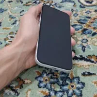 ایفون ۱۷ نرمال