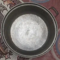 تابه مسی بزرگ به فروش می‌رسد|ظروف پخت‌وپز|ایوان, |دیوار
