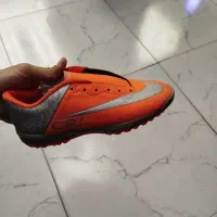 کفش و کتونی فوتبال|کیف، کفش، کمربند|قرچک, میرزائی شمالی|دیوار