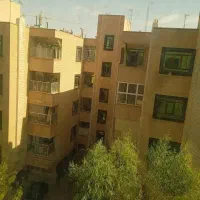 اجاره آپارتمان۸۵متری تمیز و پرنور در موقعیتی عالی|اجارهٔ آپارتمان|قم, شاه سید علی|دیوار