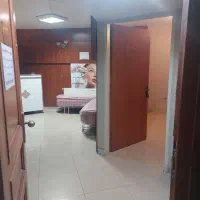 اجاره یک اتاق از مطب پزشک زیبایی|اجارهٔ دفتر کار، اتاق اداری، مطب|اصفهان, خواجو|دیوار