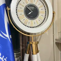 ساعت ایستاده