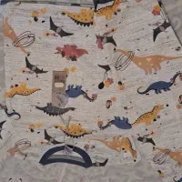 لباس بچگانه|کفش و لباس بچه|بومهن, |دیوار