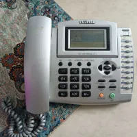 تلفن رو میزی قدیمی درجه یک|تلفن رومیزی|یزد, |دیوار