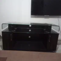 میز تلویزیون در حد نو تمیز تمیز