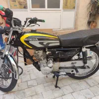 موتور ۲۰۰ سی سی