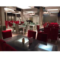 ساختمان یکجا 1260 متر زیر بنا