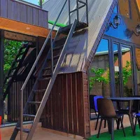 کلبه سویسی شیک نوساز روبه دریا|اجارهٔ کوتاهمدت ویلا و باغ|رشت, هلال احمر|دیوار