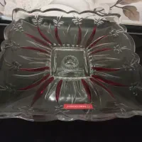 میوه خوری پایه دار وبشقاب هردو کارتون داره نو