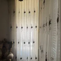 پرده همراه با کتیبه