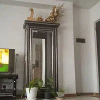 ویترین فروشی. در حد نو وتمیز.