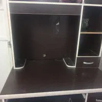 میز تحریر داری کتابخانه