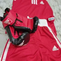 لباس کُشتی با کتونی لباس بوکس با دستکش|تجهیزات ورزشی|پاکدشت, حصار امیر|دیوار