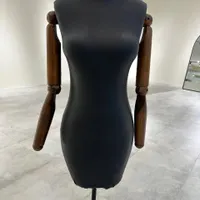 مانکن زنانه چرم و چوب|فروشگاه و مغازه|تهران, تجریش|دیوار