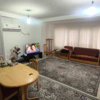 آپارتمان ۶۶ متری چهار راه صاحب الزمان ، یادبود