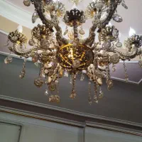 لوستر سفید طلایی طرح طلا کوب