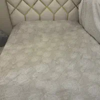 فروش‌تخت دونفره  و تاجش همراه تشک و کفی|تخت و سرویس خواب|تهران, شهمیرزادی|دیوار