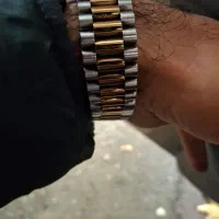 یک دستبند طلا گمشده