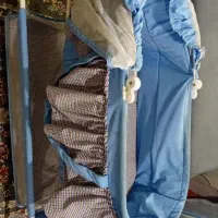 گهواره کودک در حد نو