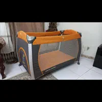 تخت کنار مادر برند پیر کاردین اصلی در حد نو|تخت و صندلی بچه|تهران, گیشا|دیوار