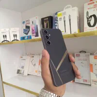 گوشی سامسونگ S23 fe در حد آک به همراه هدیه