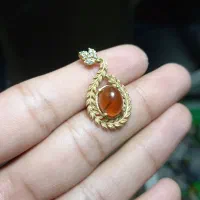 آویز طلا روس با نگین عقیق سرخ|جواهرات|فردوس (خراسان), |دیوار