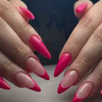 خدمات کاشت ناخن/ترمیم ناخن /لمینت ناخن/بافت مو|خدمات آرایشگری و زیبایی|ملارد, |دیوار