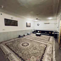 واحد ۱۳۵ متری ۳ خوابه طبقه همکف مجتمع گلها