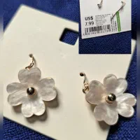 فروش اکسسوری گوشواره|بدلیجات|رشت, گلباغ نماز|دیوار