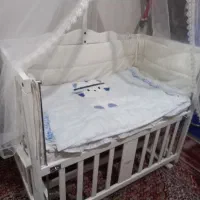 گهواره نوزادی در حد نو|تخت و سرویس خواب|اردبیل, |دیوار