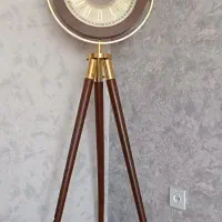 ساعت پایه دار