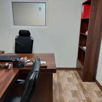 اتاق اداری ۱۰ متری در فضای اشتراکی|اجارهٔ دفتر کار، اتاق اداری، مطب|تهران, سید خندان (جلفا)|دیوار