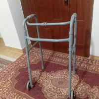 واکر چرخ دار
