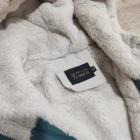 بارونی|لباس|مشکین‌دشت, |دیوار