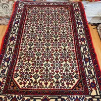 ذرع و نیم دستباف زمینه روشن همدان|فرش|تهران, اکباتان|دیوار