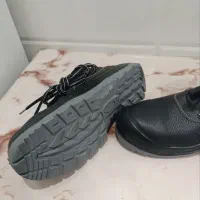 کفش ایمنی42|کیف، کفش، کمربند|ارومیه, |دیوار