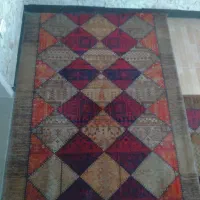 فرش کناره طرح ترکمن بسیار سالم وکم کارکرد