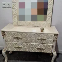 میز ارایشگاه