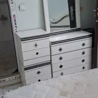 تخت با تشک و کشو و آینه