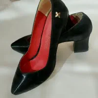 کفش نو|کیف، کفش، کمربند|رشت, سلیمانداراب|دیوار