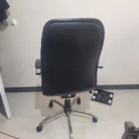 صندلی اداری چرخدار