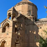 استانبول ایروان وان هر روز از شیراز