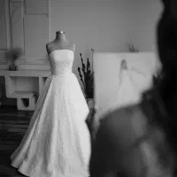 لباس عروس فاخر نصف قیمت|لباس|تهران, منیریه|دیوار