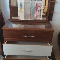 دراورطرحmdfداری سه کشوی پهن وپشت آینه ریلی