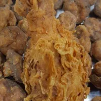 به یک صندوقدار خانم ،آشنای کار با ترازو