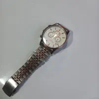 یک ساعت نو|ساعت|بیرجند, |دیوار