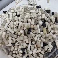 اتصال ریسه شلنگی قدیم به همراه بست نگهدارنده وسوکت|ریسه و چراغ تزئینی|تهران, افسریه جنوبی|دیوار