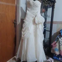 لباس عروس فروشی|لباس|هشتگرد, خور|دیوار