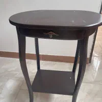 میز تلفن دارای کشو